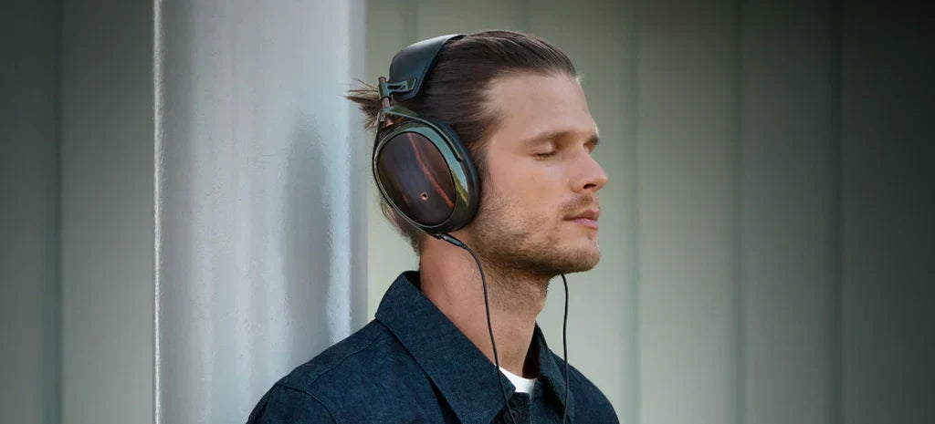 STRADA - NATURALLY DYNAMIC. EFFORTLESSLY ALIVE.