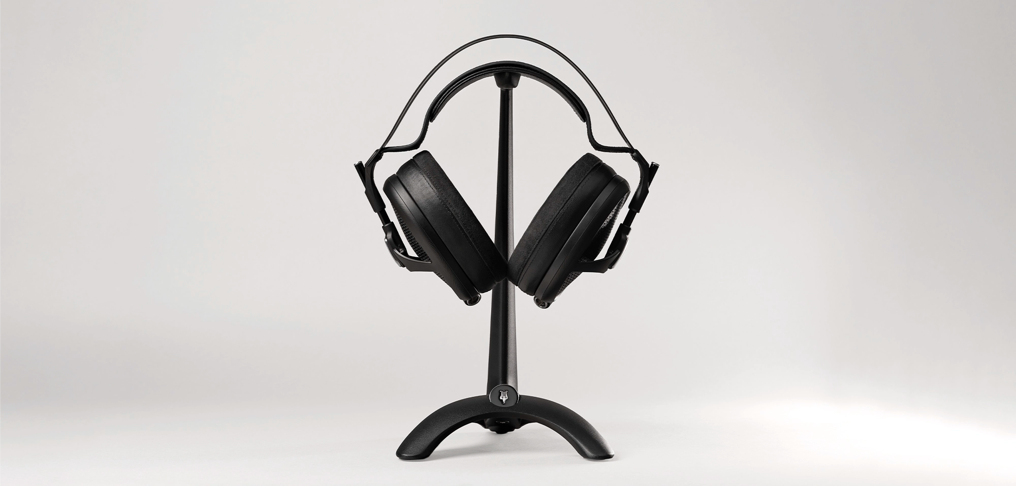 High-end winter bundle Meze Audio Elite Empyrean II flagship premium headphones open-back planar magnetic driver with premium built headphone stand Mana Black