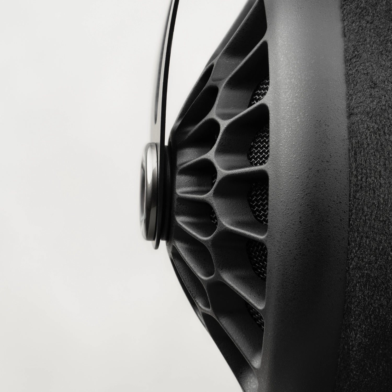 Meze Audio 105 AER best open back hifi audiophile premium headphones earcup view lateral