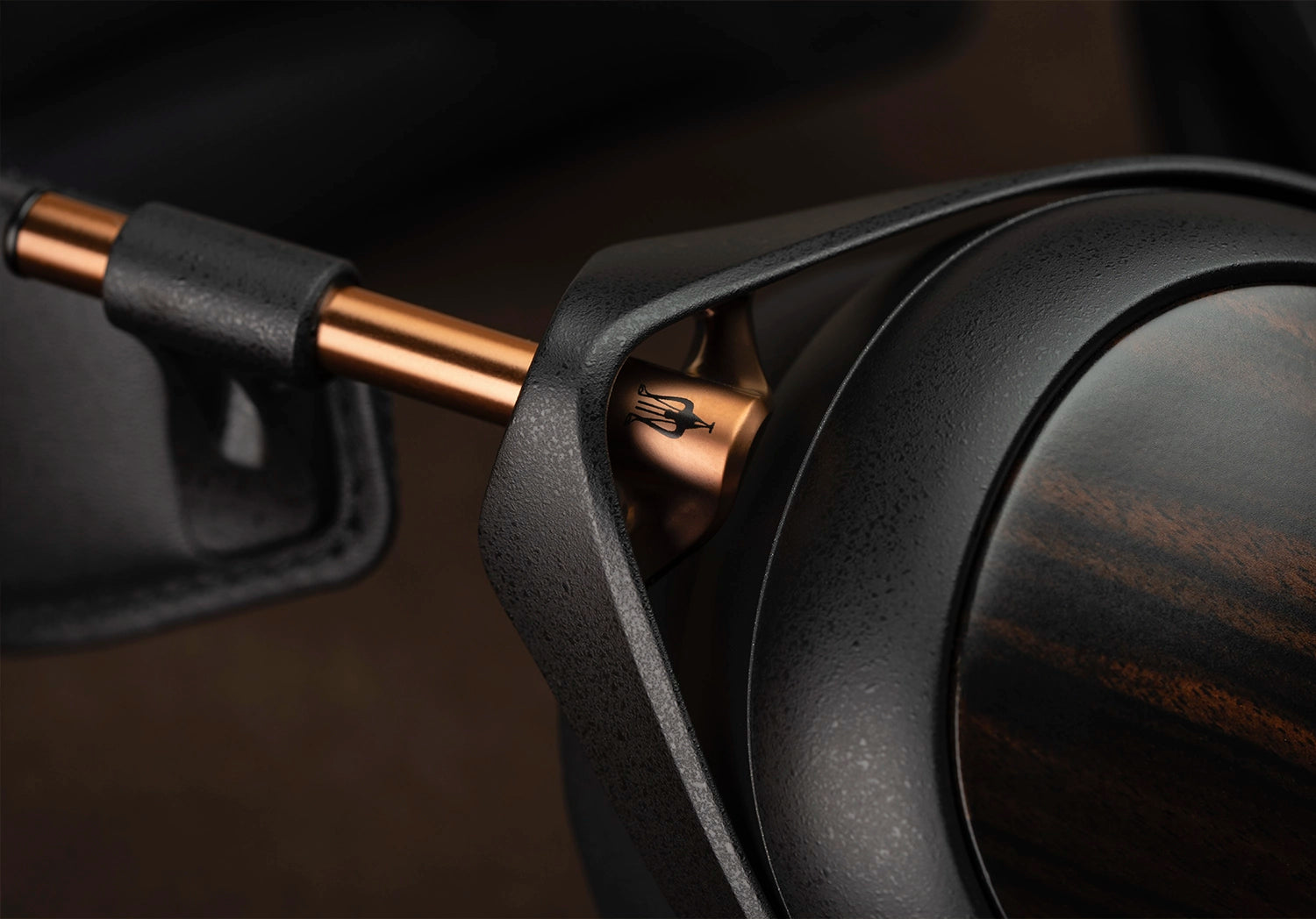 Meze Audio Liric Second Gen planar magnetic cup close-up