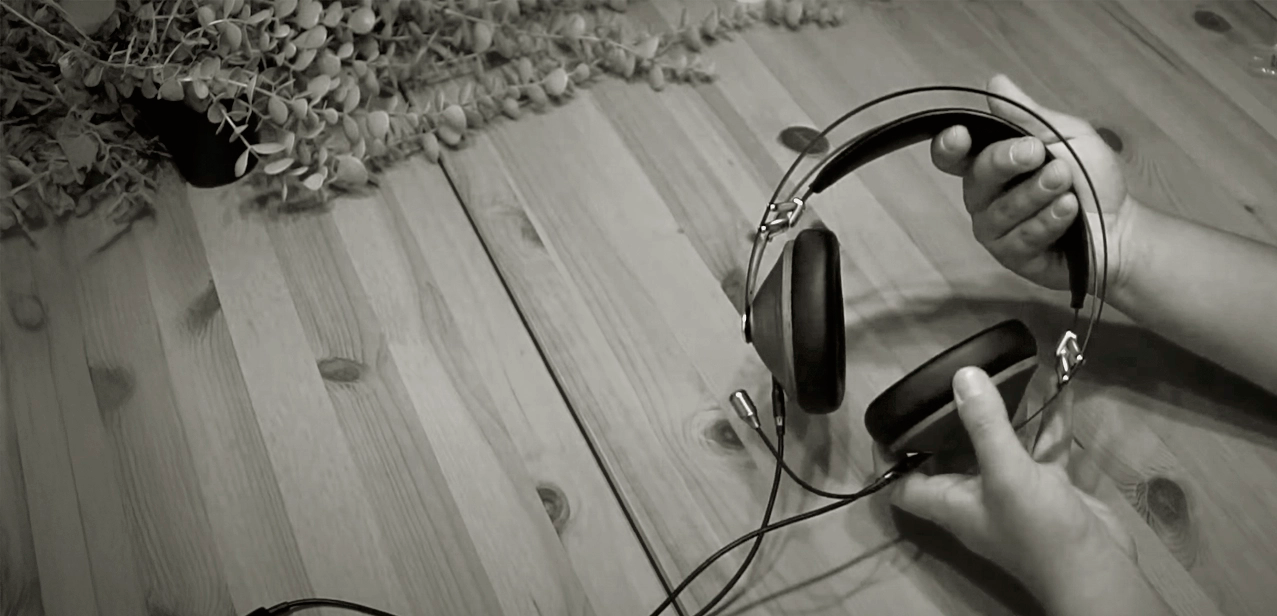 Meze Audio 99 Classics and Boom Mic, headset, review by PlayTopia YouTube thumbnail